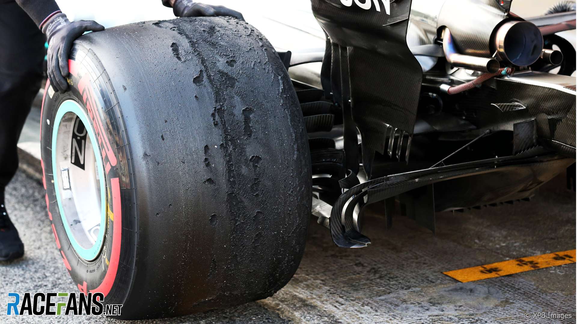 Tyre blisters on a Mercedes, Circuit de Catalunya, 2018