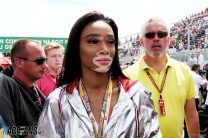 F1 apologises to “innocent victim” Harlow for flag error