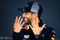 Ricciardo: Fair for Vettel to get same penalty as me