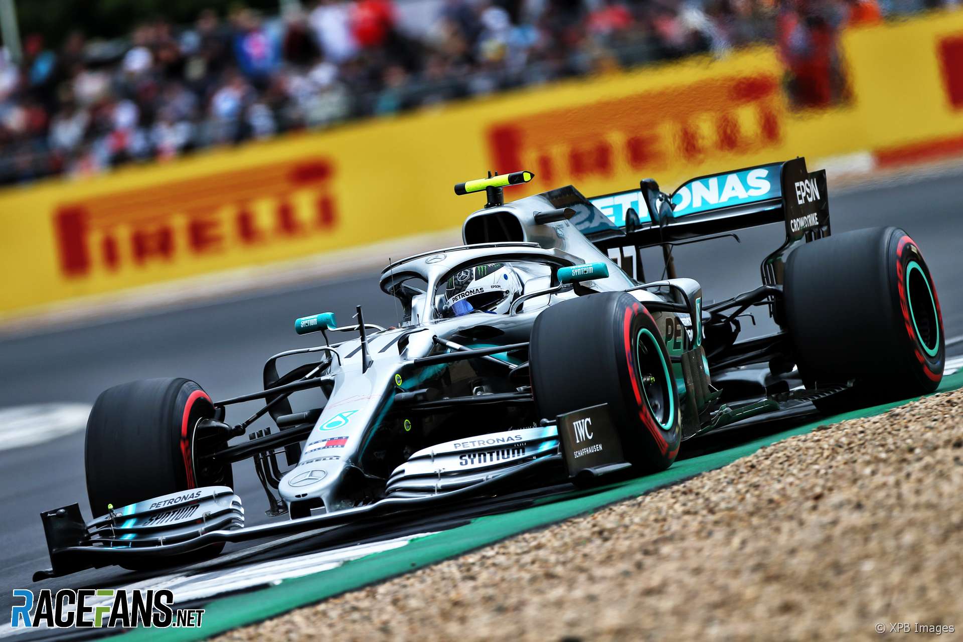 Bottas “surprised” Hamilton beat his fastest lap on hard tyres