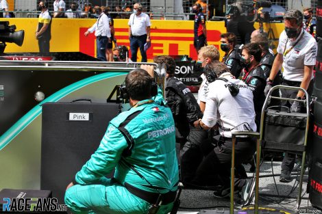 Mercedes personnel, Red Bull Ring, 2020