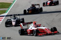 Two crashes between leaders hand Caldwell his first F3 victory
