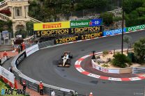 Ricciardo wants to avoid “paralysis over analysis” after poor Monaco GP