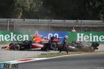 Hamilton: “Surprising” Verstappen walked off without checking I was okay