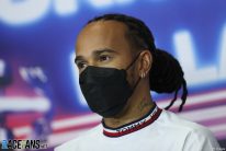 Hamilton urges F1 to stay vigilant against Covid: “Most people aren’t taking it seriously”