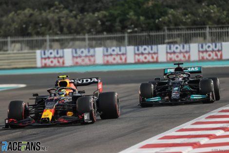 Sergio Perez, Lewis Hamilton , Yas Marina, Abu Dhabi, 2021