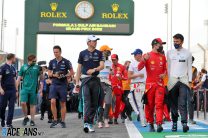 Driver group photo, Bahrain International Circuit, 2022