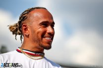 Hamilton “definitely” planning longer stay in F1 after tough 2022 campaign