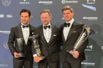 Horner collects Red Bull’s championship trophy and dedicates it to Mateschitz